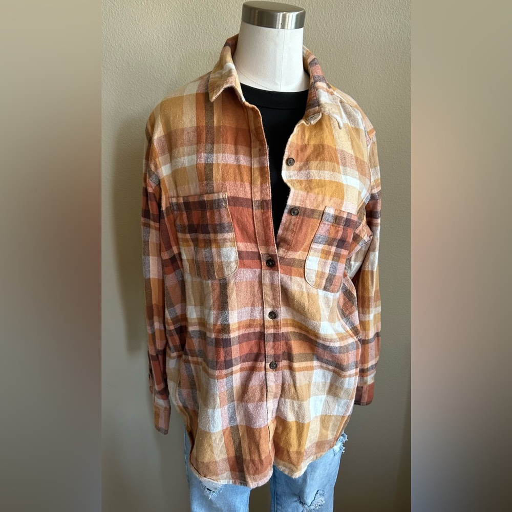 Orange/beige/tan plaid long sleeve flannel shirt size S
